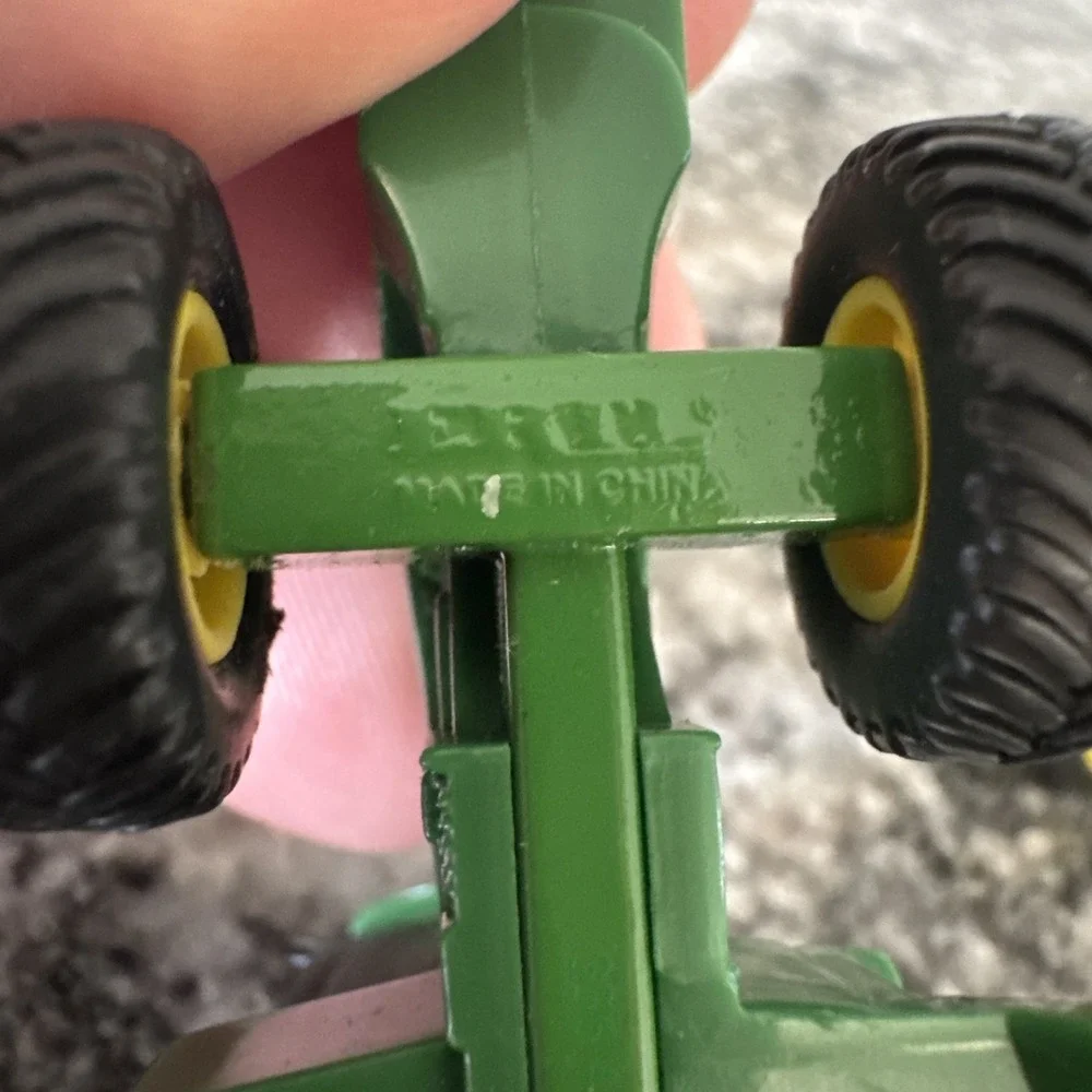 ERTL JOHN DEERE 8520 6400/6402 Tractors 1/64 Plastic Metal Used Toy 2 For 1‎